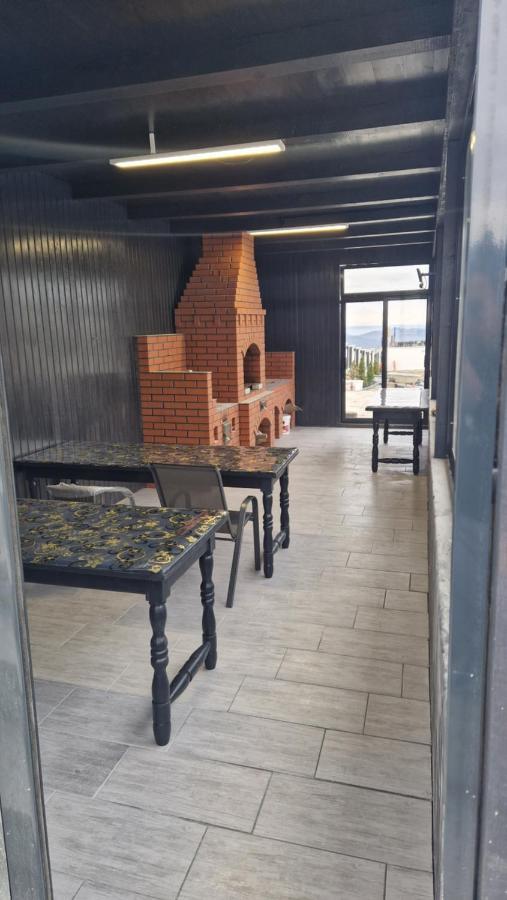 Casa De Vacanta Larisa Novaci-Străini المظهر الخارجي الصورة